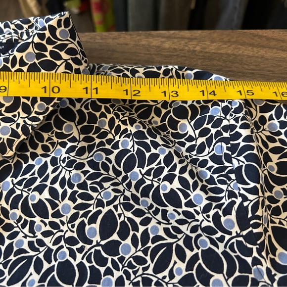 ❤️ Lands' End Women’s Navy and White Patterned Shirt 4 - Picture 6 of 8